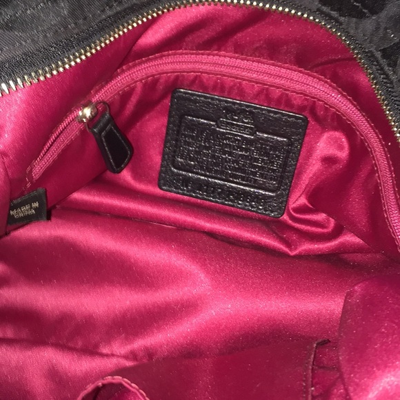 New Coach purse - Picture 3 of 4